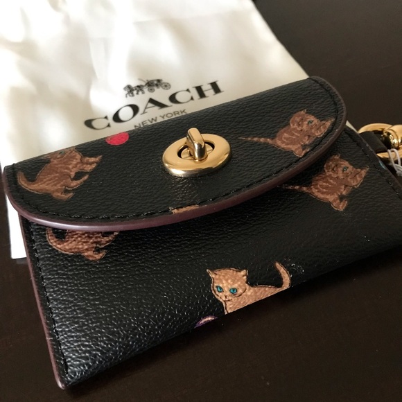 Coach Cat Playing With Yarn Leather Turnlock Card Case NWT - Picture 6 of 16